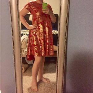 Red and gold Elegant Carly